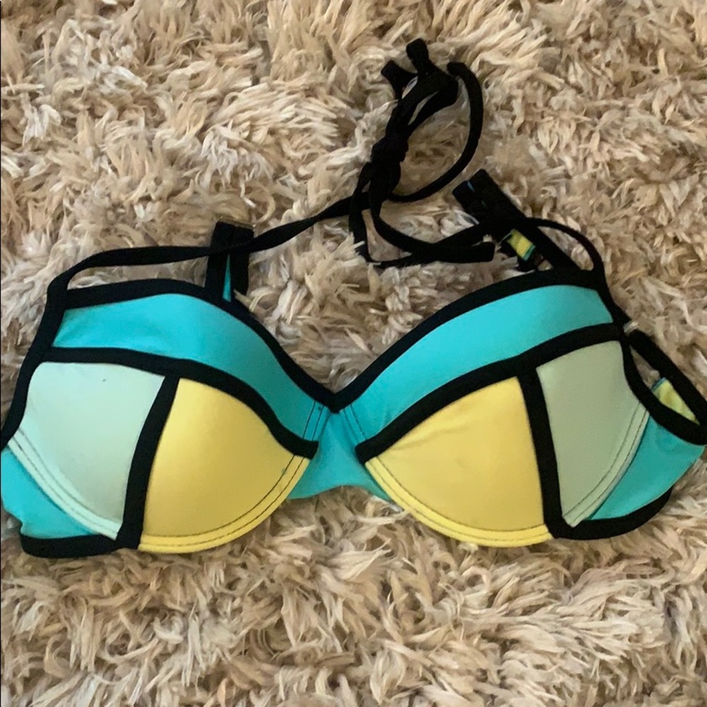 Bathing suit top